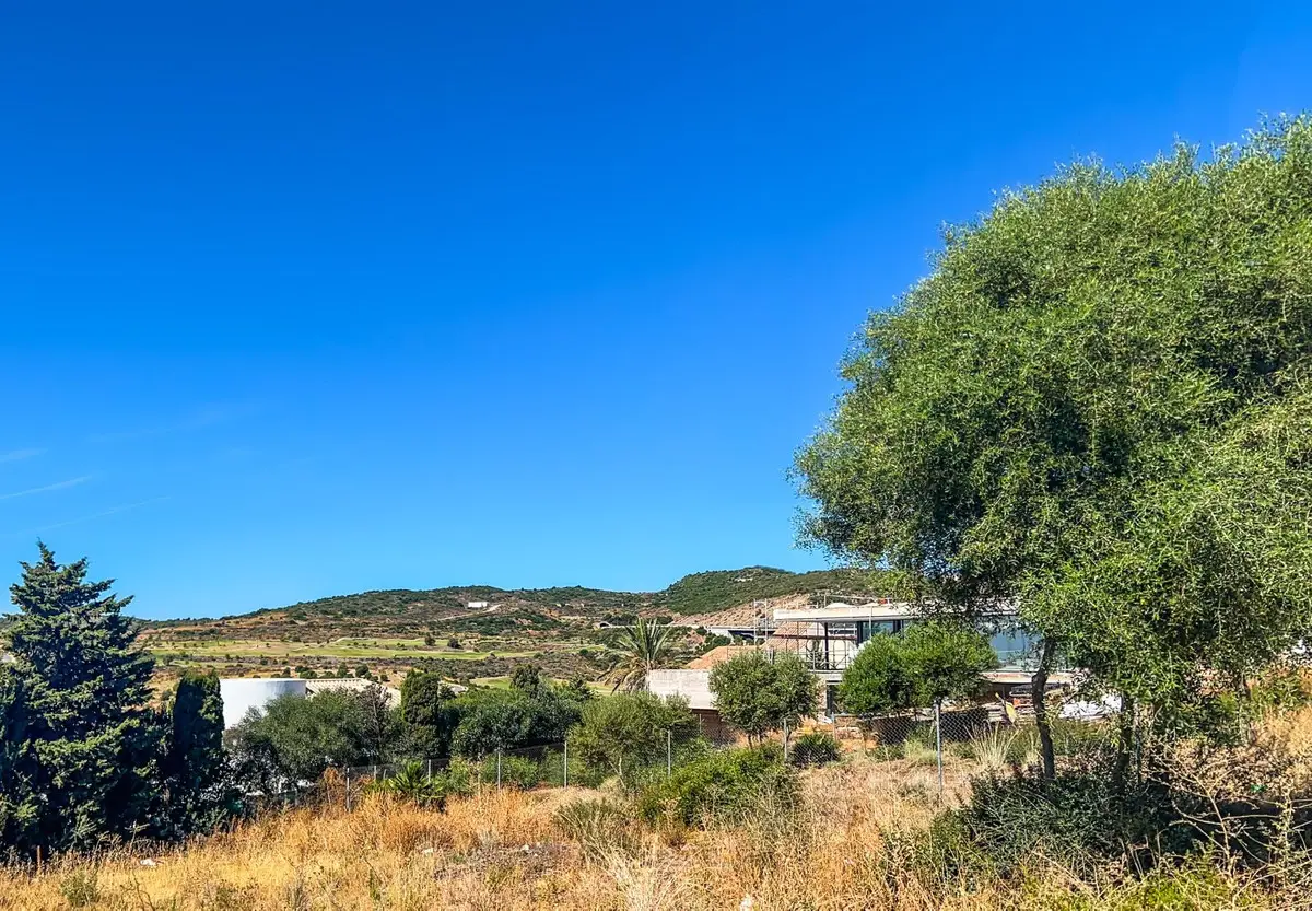 Residential Plot for sale in Estepona — photo 1