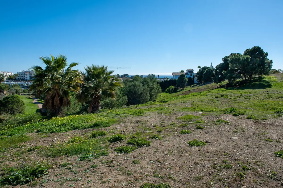 Residential Plot for sale in New Golden Mile — photo 1