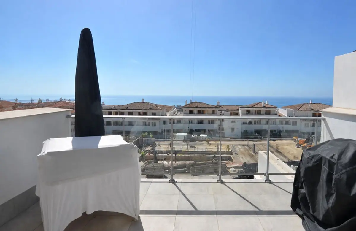 Middle Floor Apartment for sale in Benalmadena — photo 1