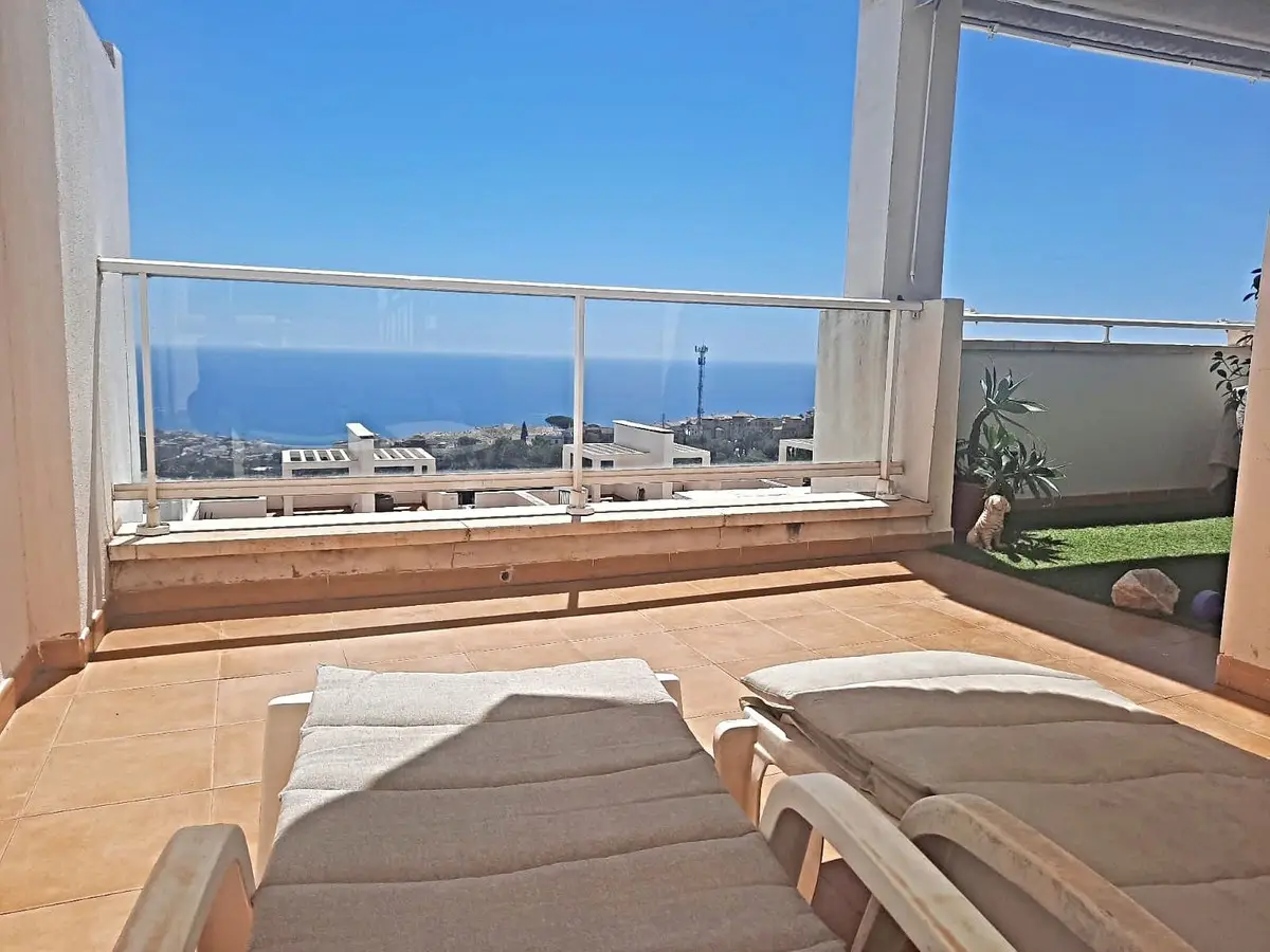 Penthouse for sale in Benalmadena Pueblo — photo 1