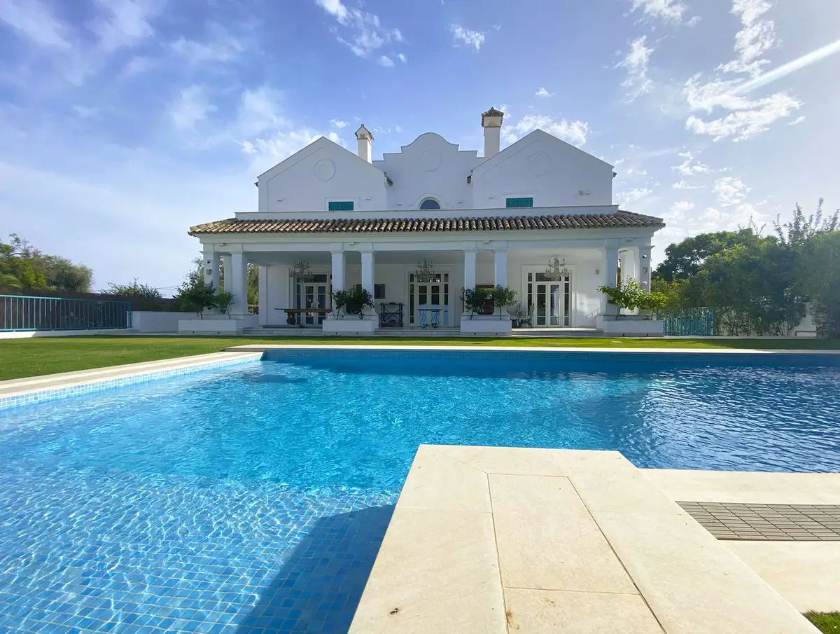 Detached Villa for sale in Marbella — photo 1