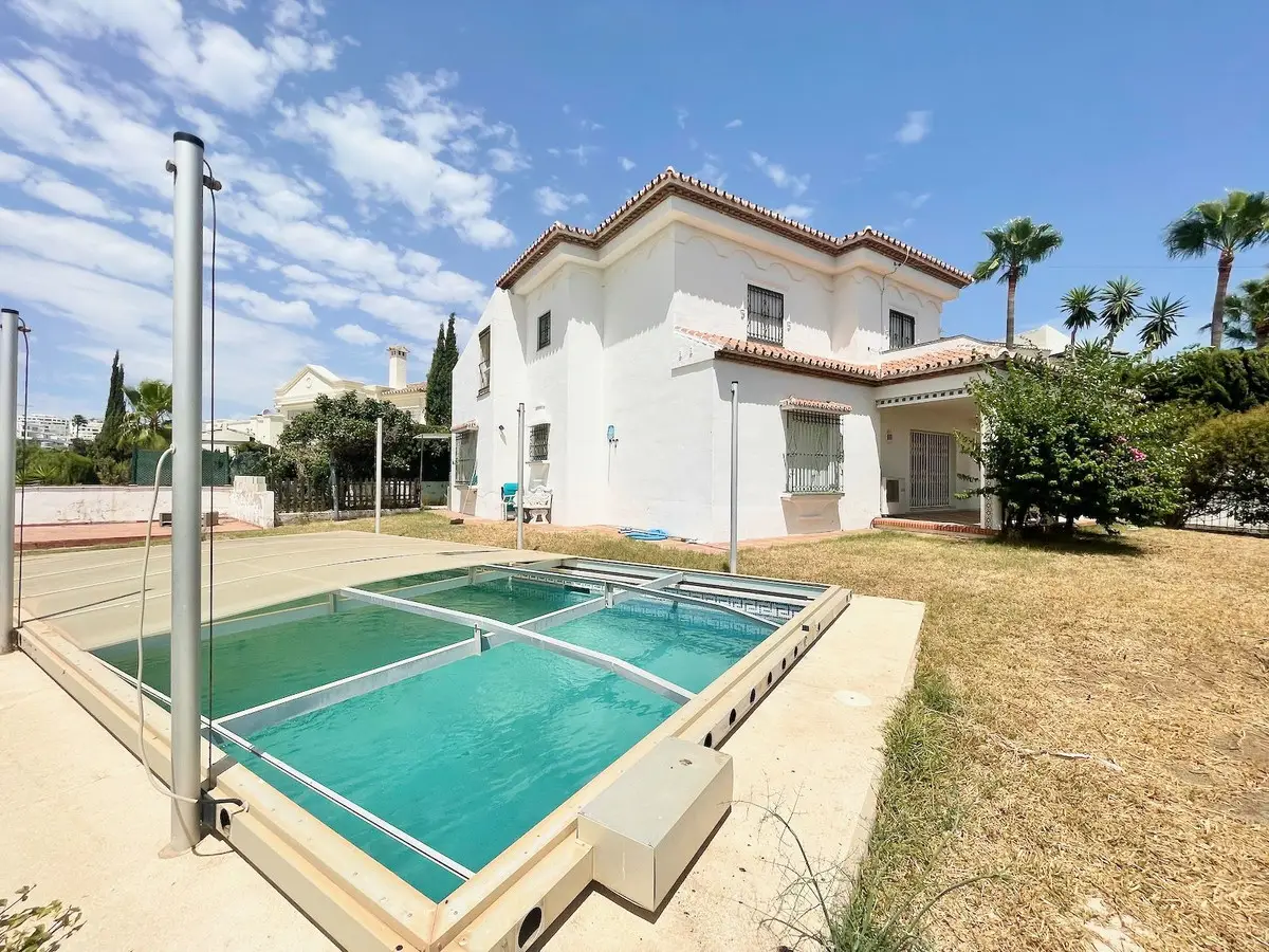 Detached Villa for sale in La Cala de Mijas — photo 1