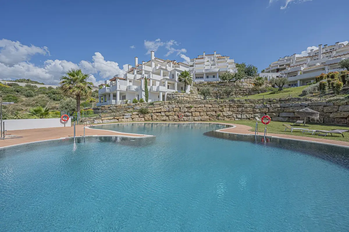 Penthouse for sale in Nueva Andalucía — photo 1
