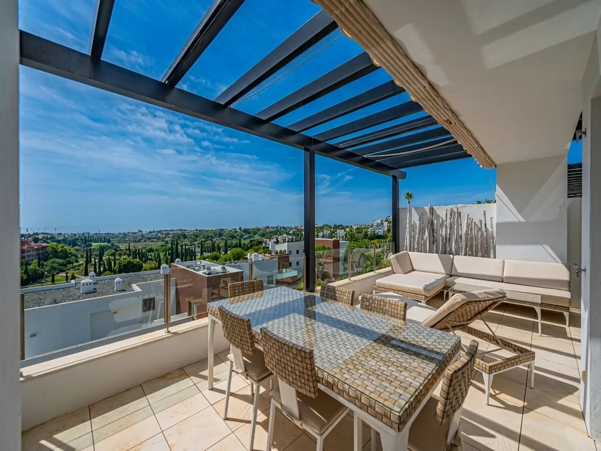 Middle Floor Apartment for sale in Los Flamingos — photo 1
