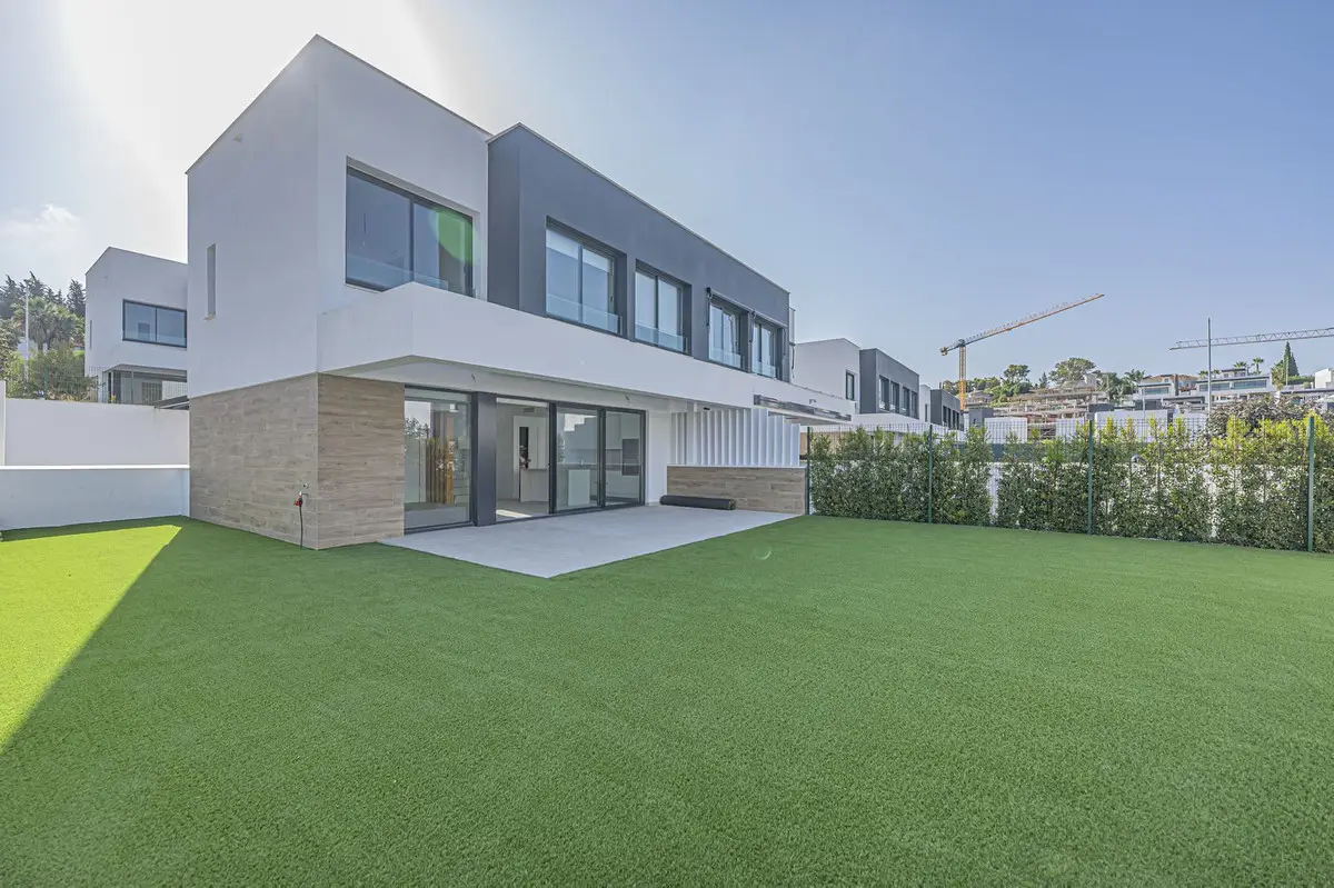 Semi-Detached House for sale in Atalaya — photo 1
