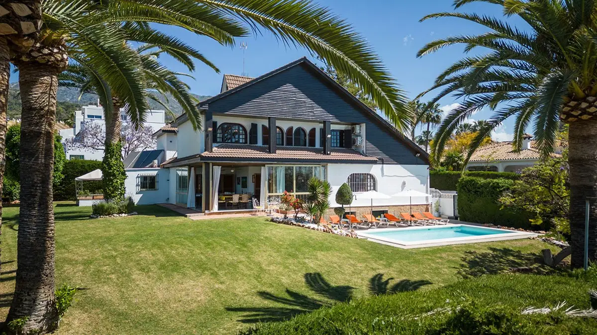 Detached Villa for sale in Marbella — photo 1