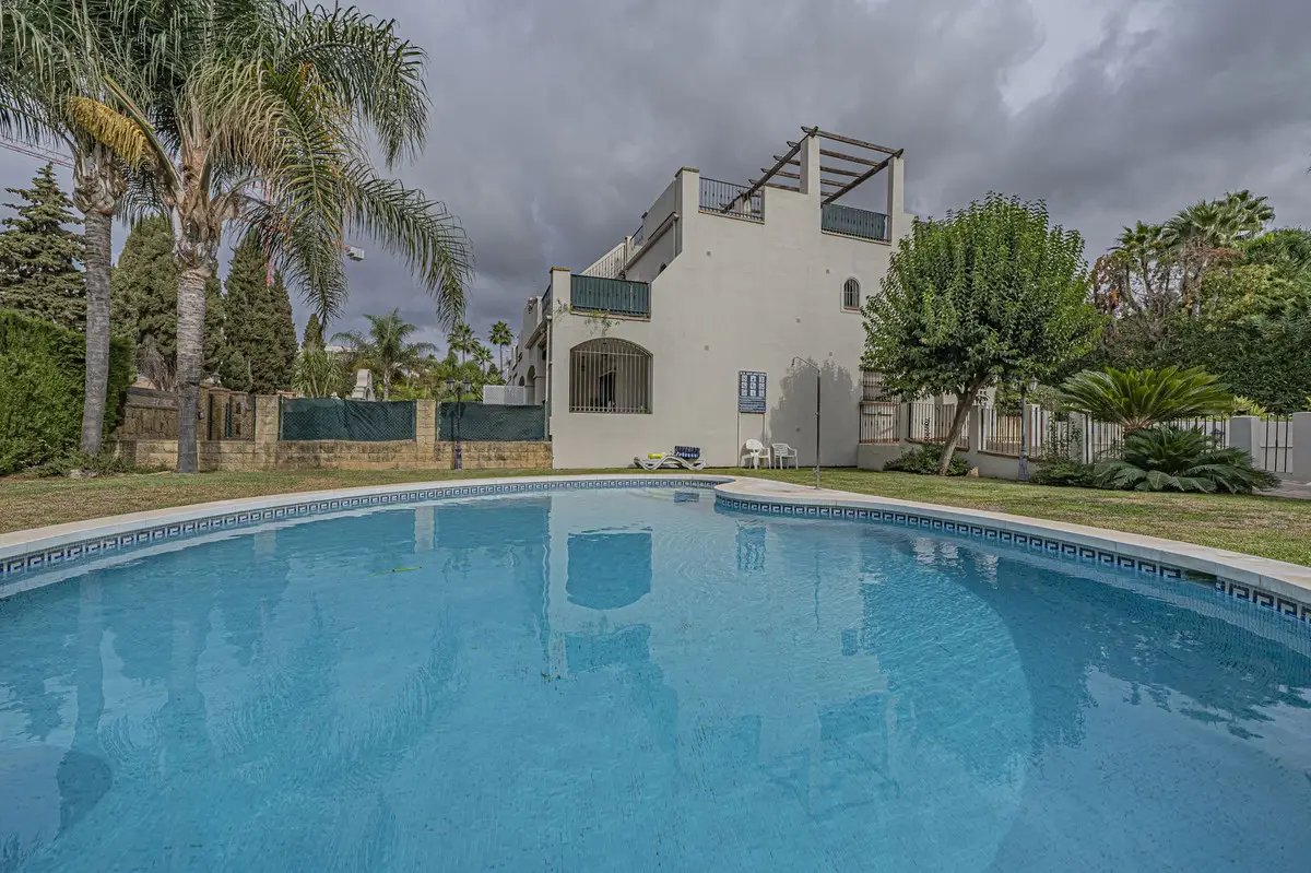 Townhouse for sale in Nagüeles — photo 1