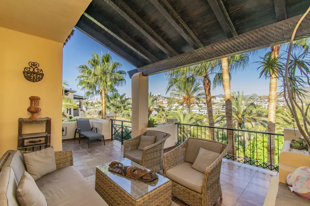 Middle Floor Apartment for sale in Atalaya — photo 1
