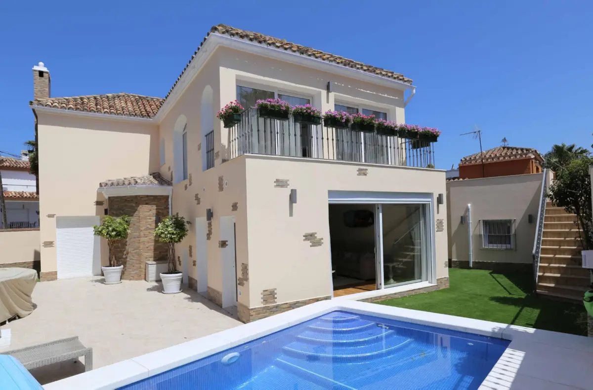 Detached Villa for sale in San Pedro de Alcántara — photo 1