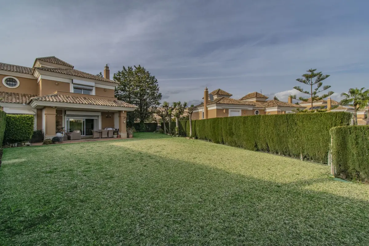 Semi-Detached House for sale in Santa Clara — photo 1
