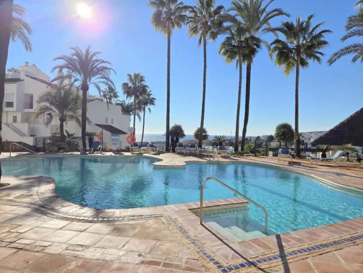 Penthouse Duplex for sale in La Duquesa — photo 1