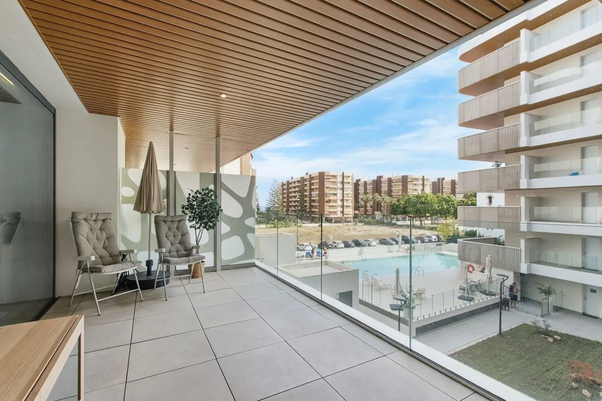 Middle Floor Apartment for sale in Fuengirola — photo 1
