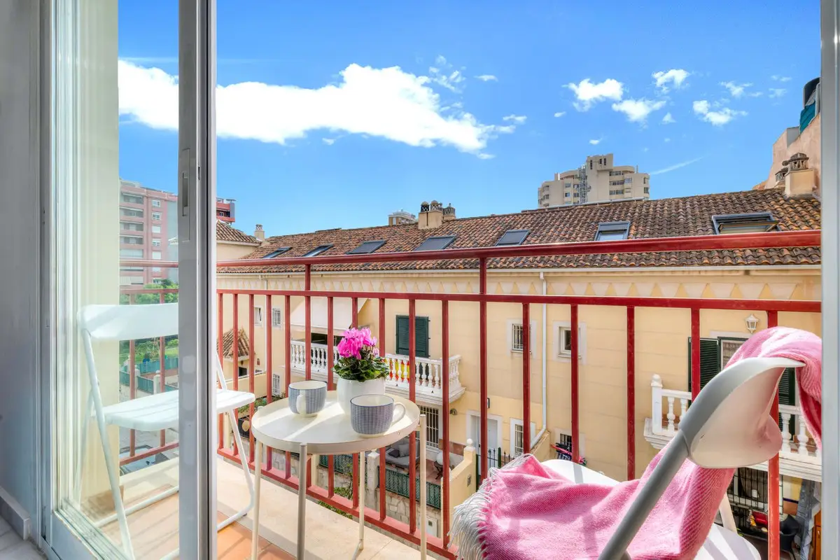 Top Floor Apartment for sale in Fuengirola — photo 1