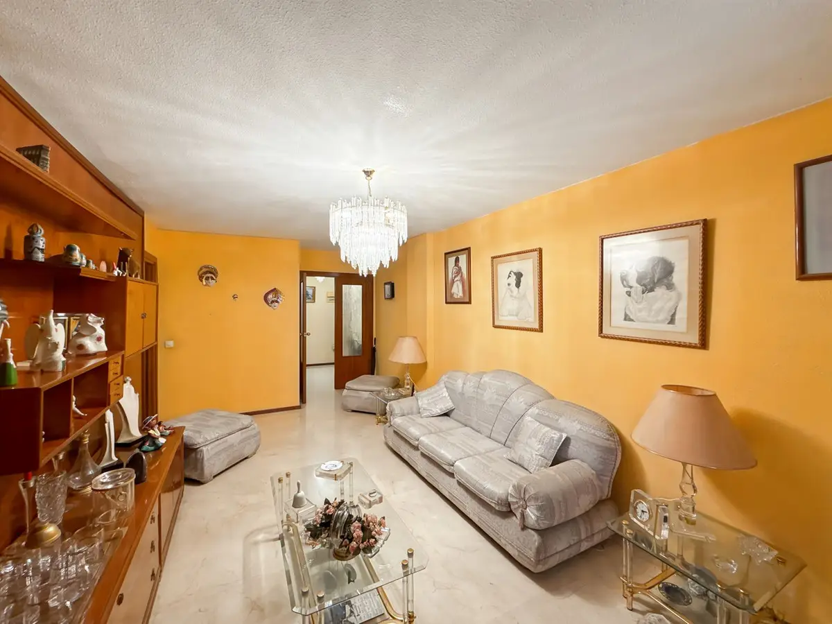 Middle Floor Apartment for sale in Perchel Sur — photo 1