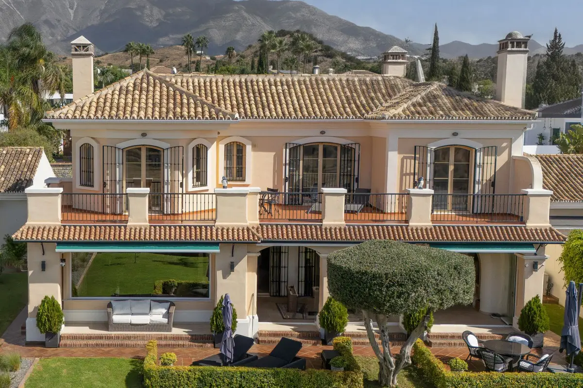 Detached Villa for sale in Mijas Golf — photo 1
