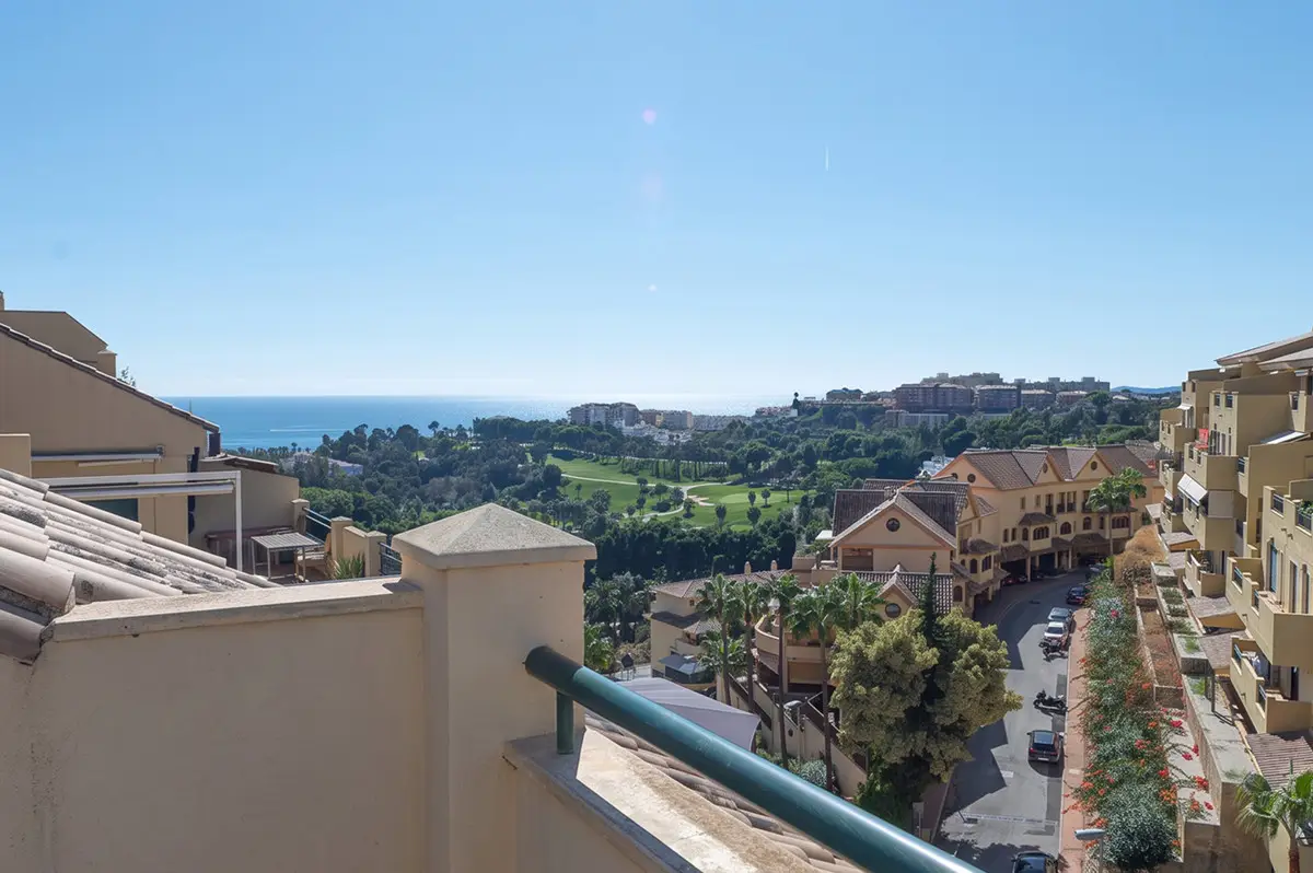 Penthouse Duplex for sale in Torrequebrada — photo 1