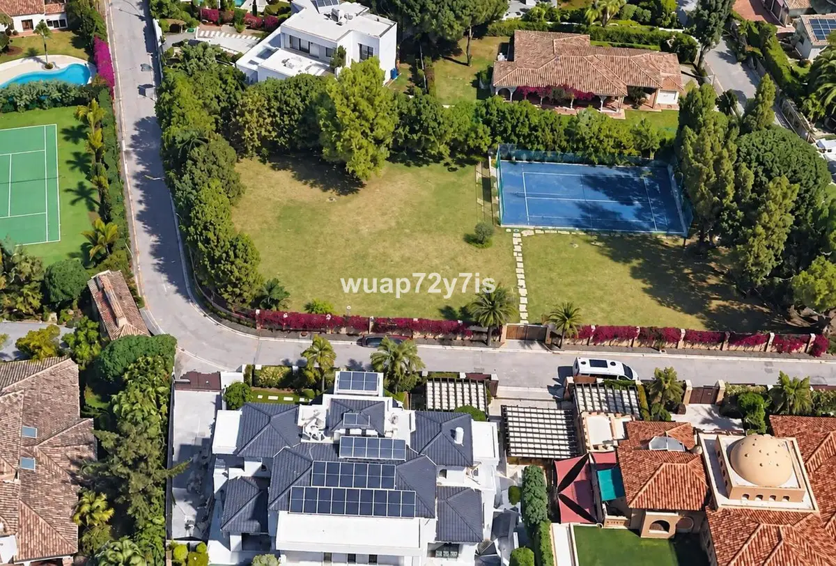 Residential Plot for sale in El Paraiso — photo 1