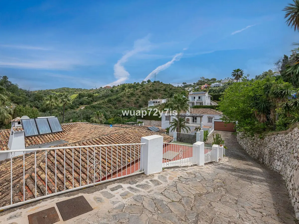 Detached Villa for sale in El Rosario — photo 1