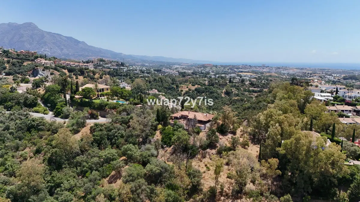 Residential Plot for sale in Los Almendros — photo 1