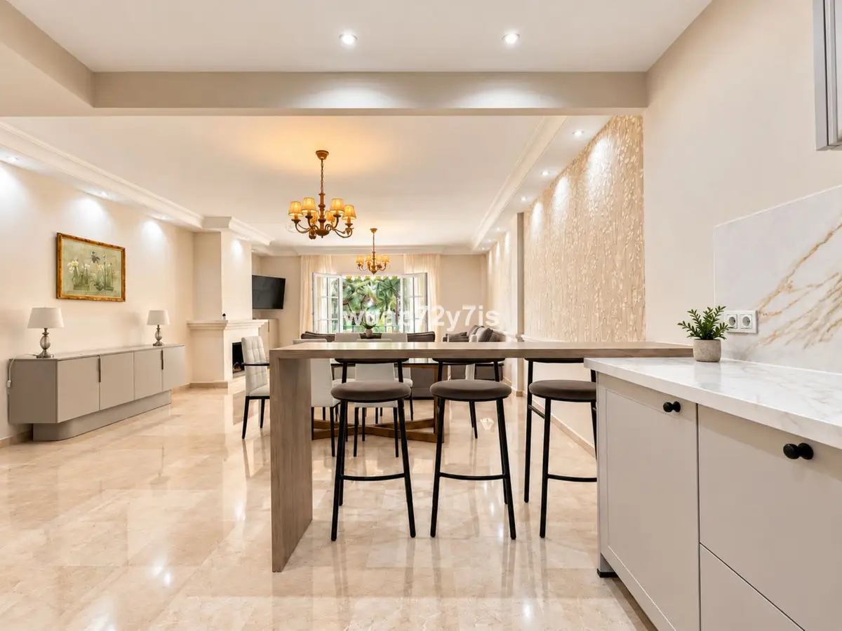 Middle Floor Apartment for sale in El Presidente — photo 1