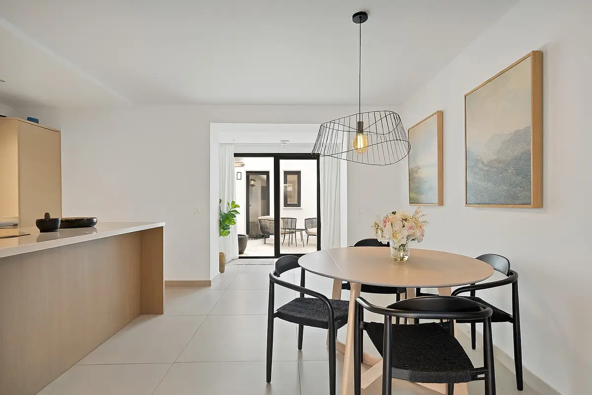 Ground Floor Apartment for sale in Estepona — photo 1