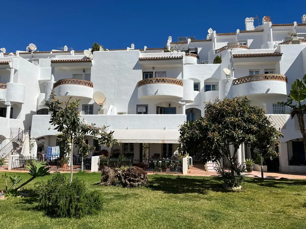 Middle Floor Apartment for sale in Benalmadena — photo 1