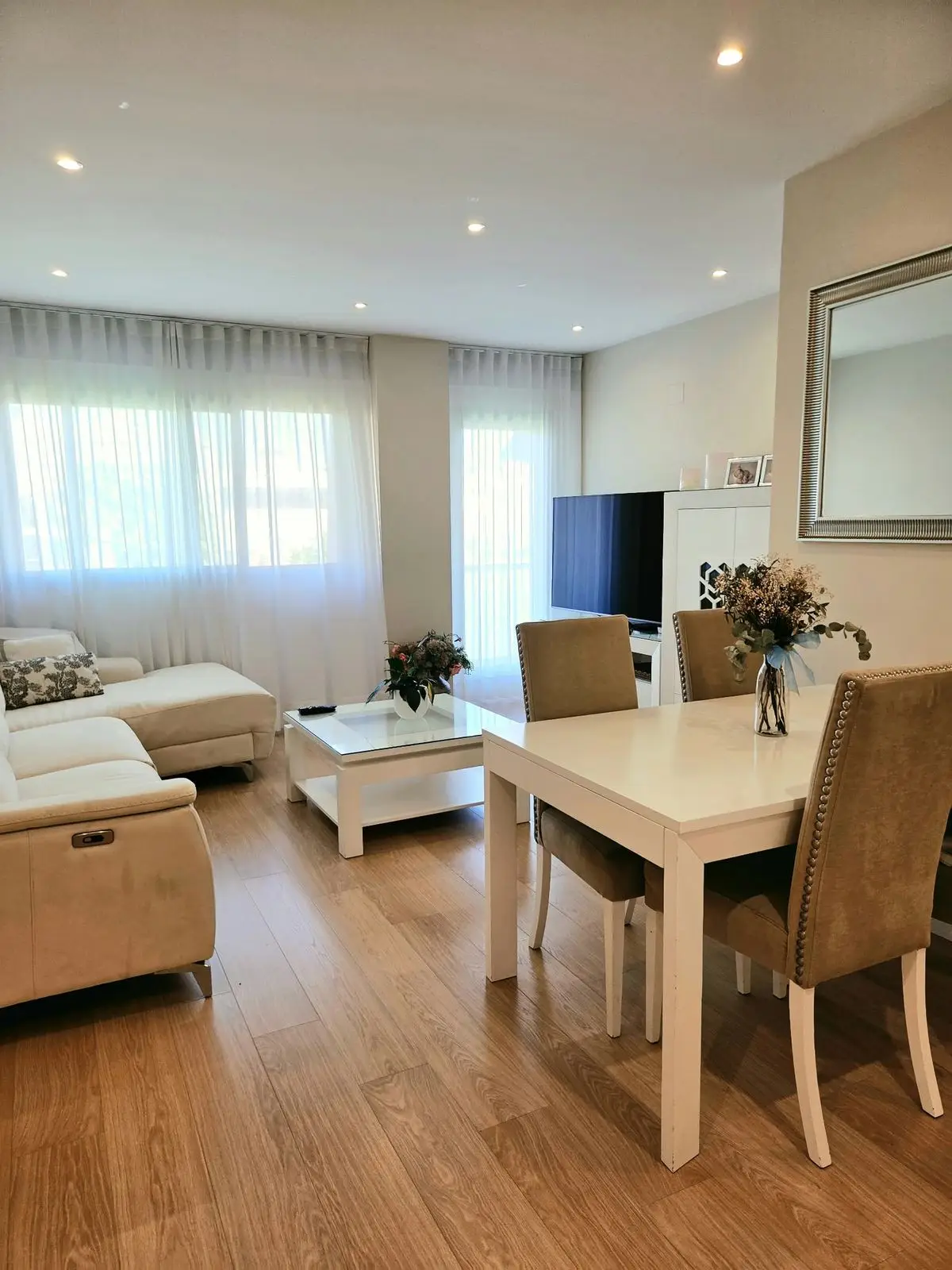 Middle Floor Apartment for sale in Torremolinos — photo 1