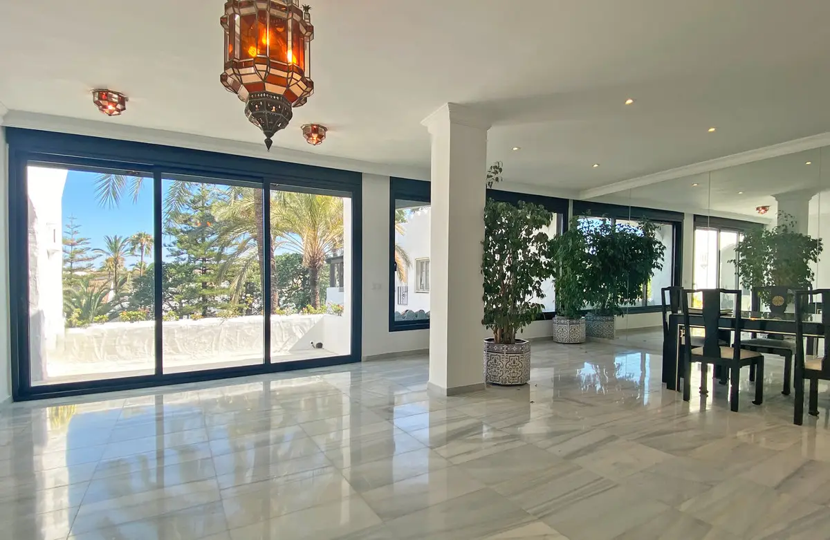 Penthouse Duplex for sale in Puerto Banús — photo 1