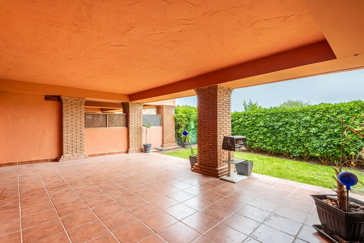 Ground Floor Apartment for sale in Casares — photo 1