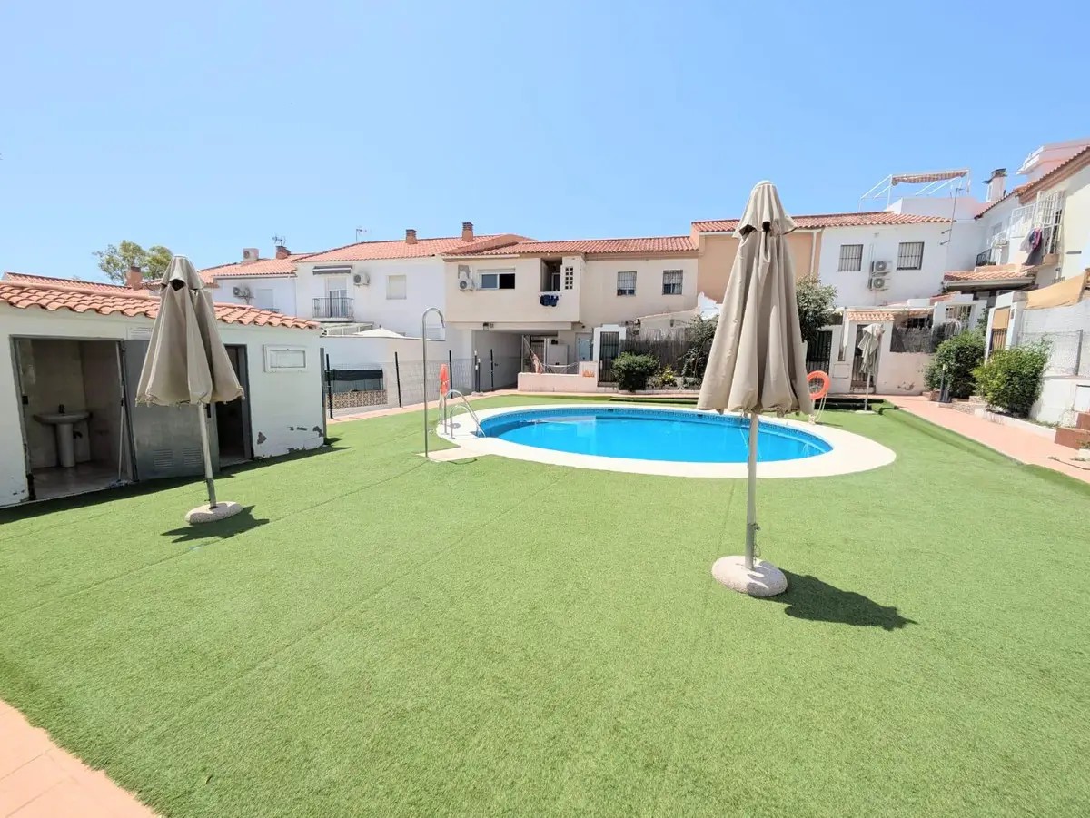 Townhouse for sale in Torremolinos — photo 1