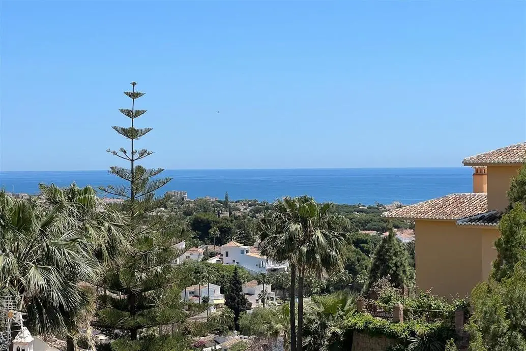 Semi-Detached House for sale in Mijas — photo 1