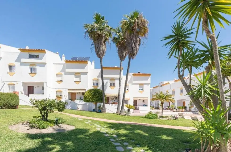 Townhouse for sale in Benalmadena — photo 1