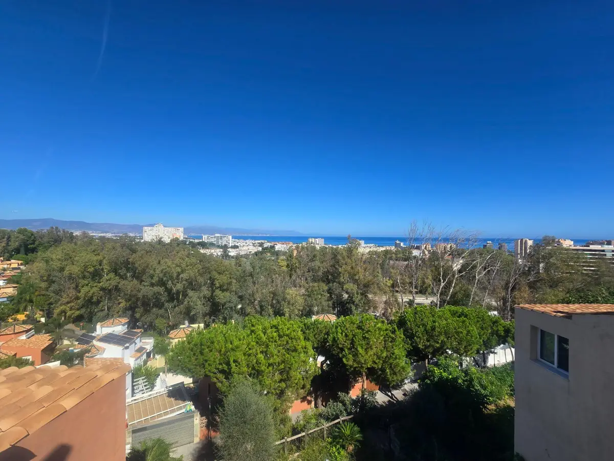 Detached Villa for sale in Torremolinos — photo 1