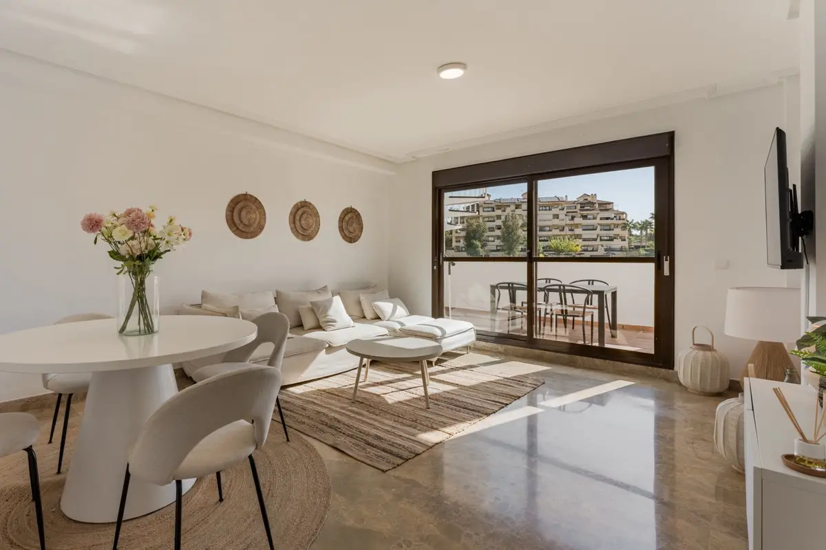 Penthouse Duplex for sale in Estepona — photo 1