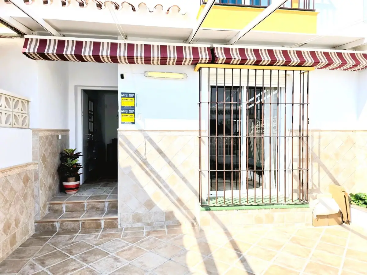 Townhouse for sale in Manilva — photo 1