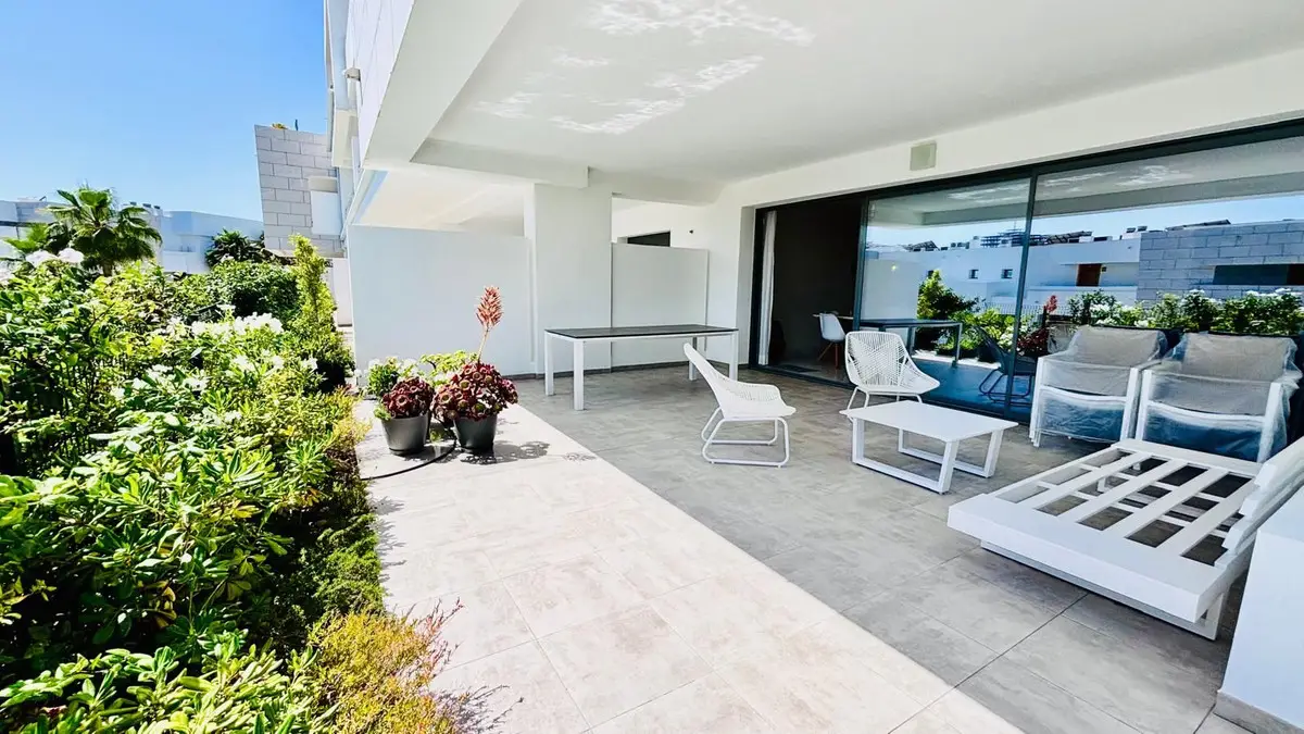Ground Floor Apartment for sale in Casares — photo 1