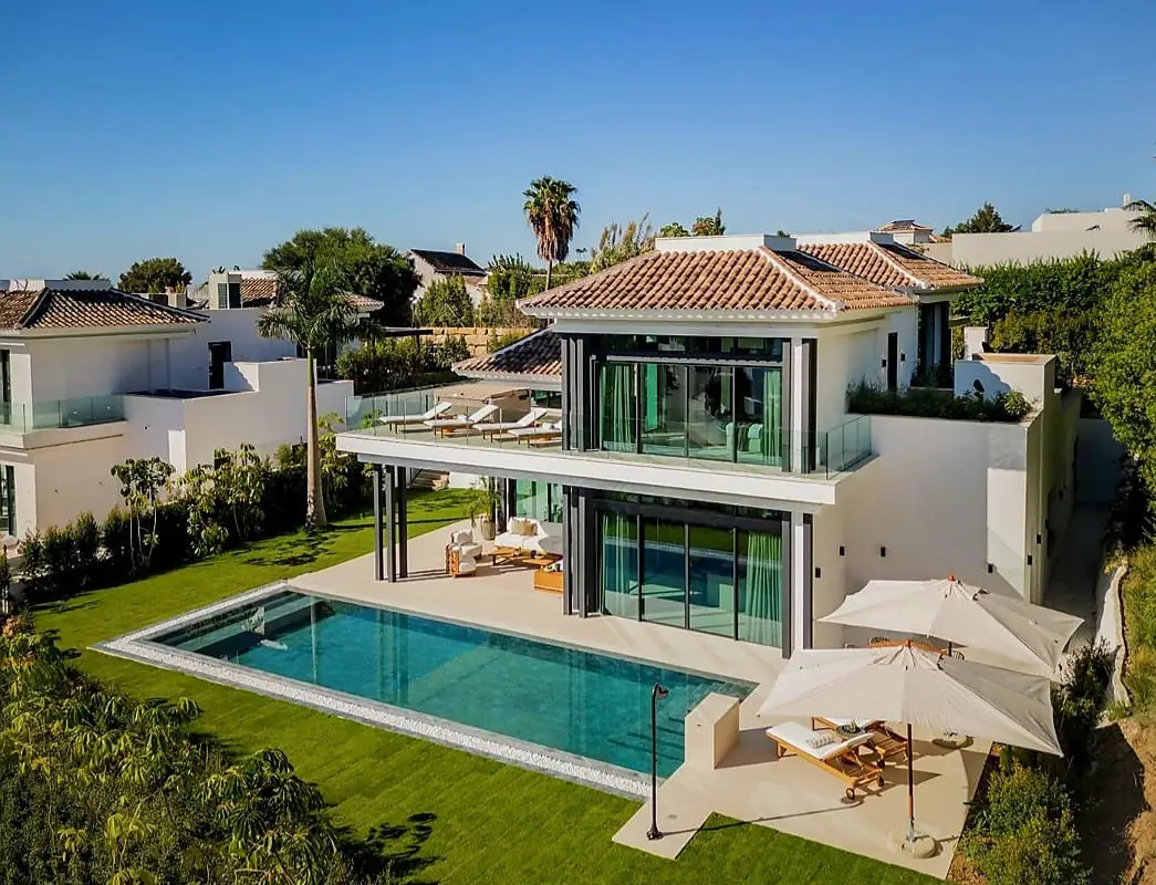 Detached Villa for sale in The Golden Mile — photo 1