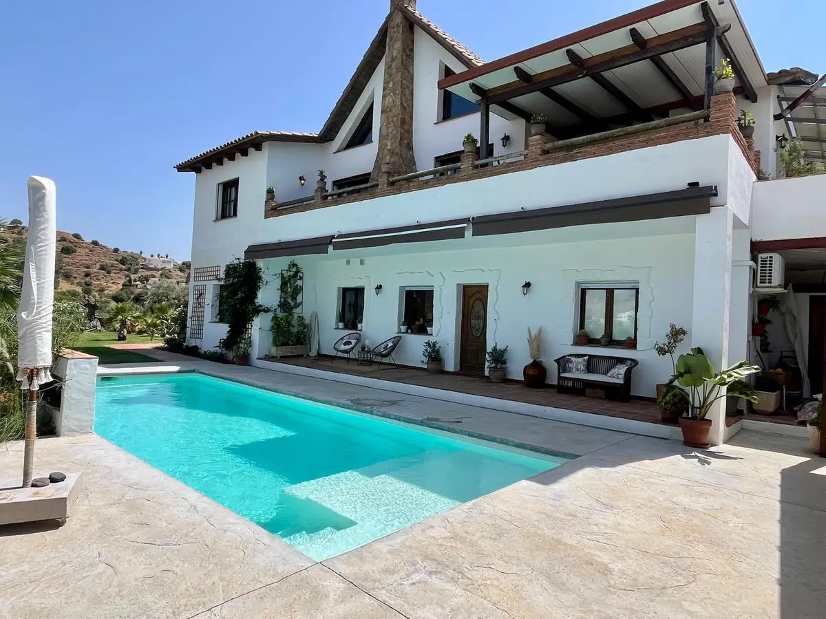 Detached Villa for sale in La Cala de Mijas — photo 1