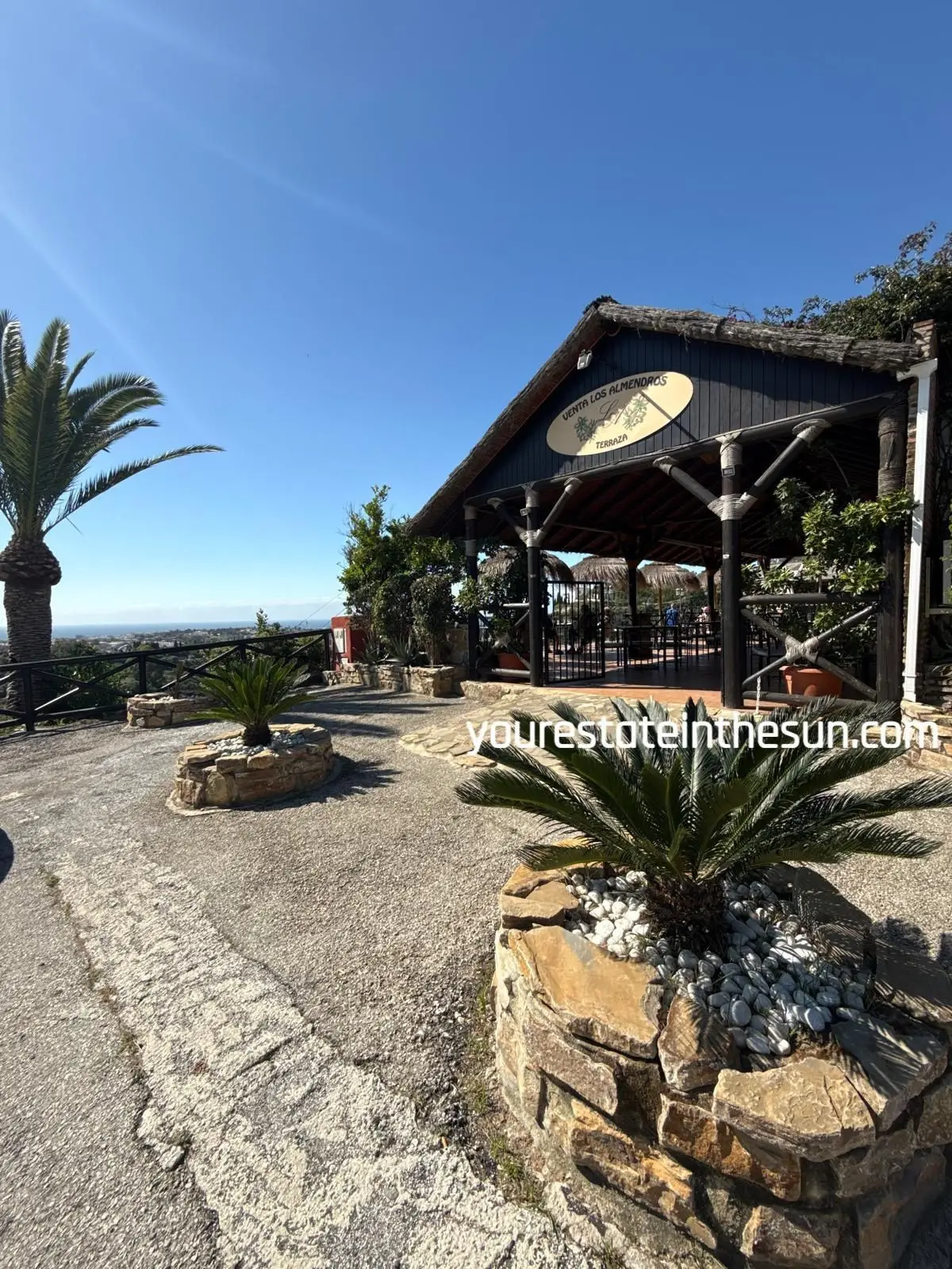 Detached Villa for sale in Benahavís — photo 1