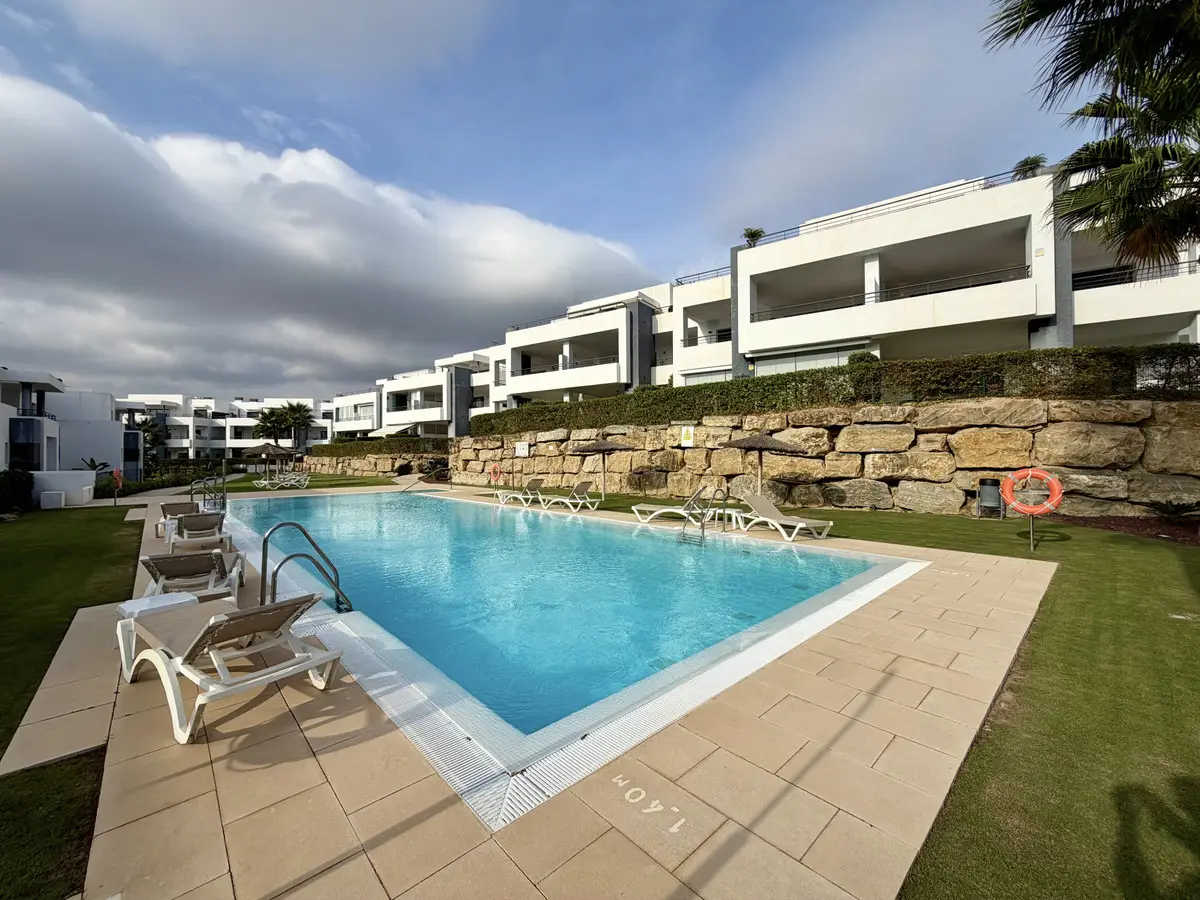 Middle Floor Apartment for sale in Casares — photo 1