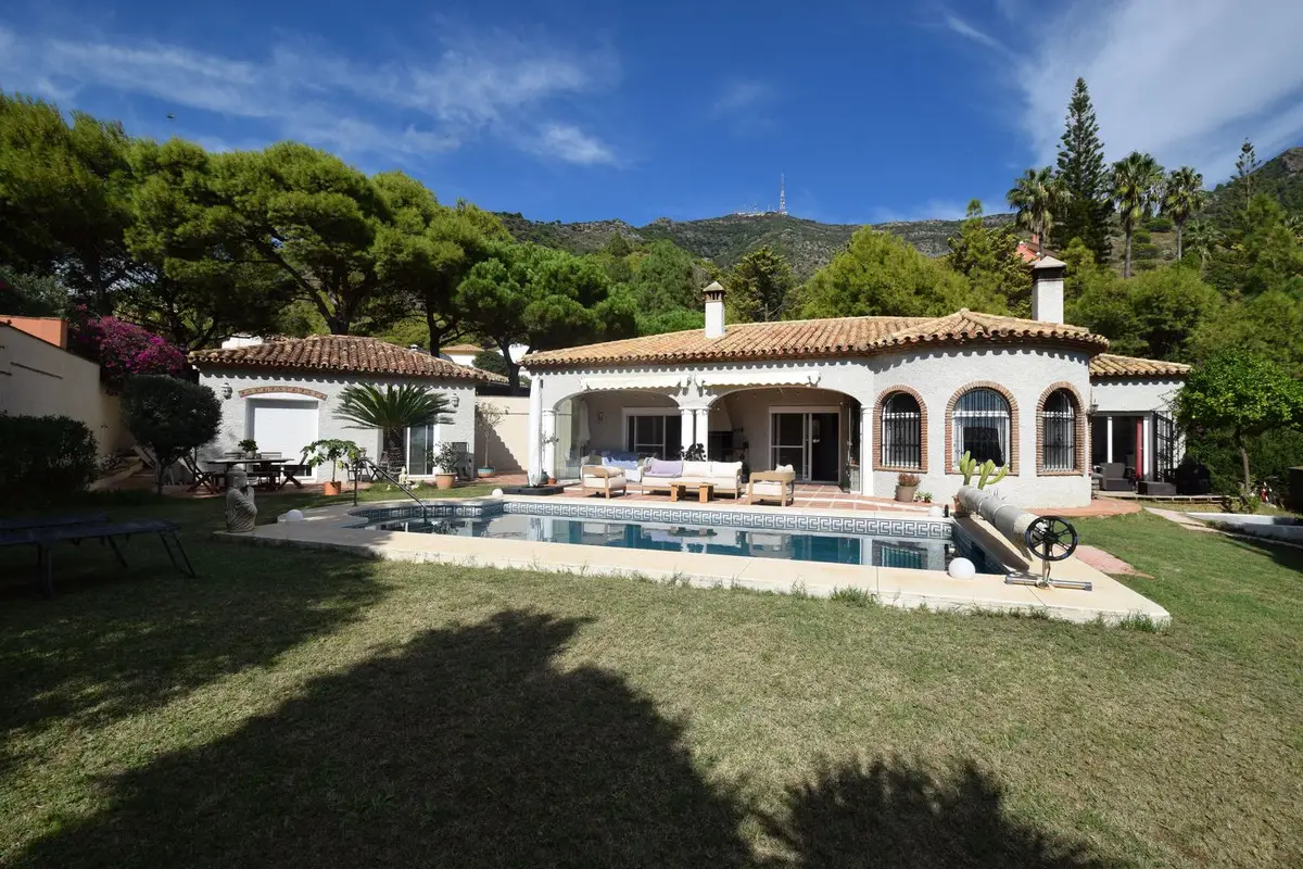 Detached Villa for sale in Mijas — photo 1