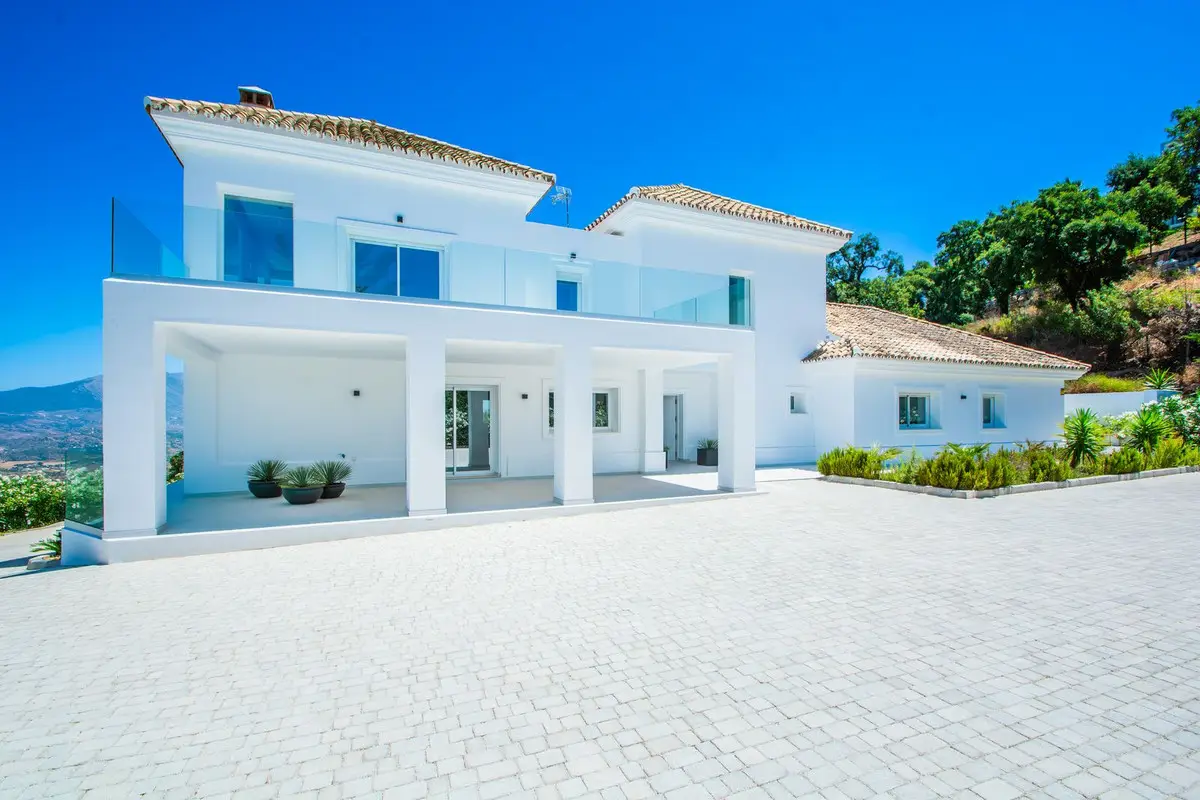 Detached Villa for sale in La Mairena — photo 1
