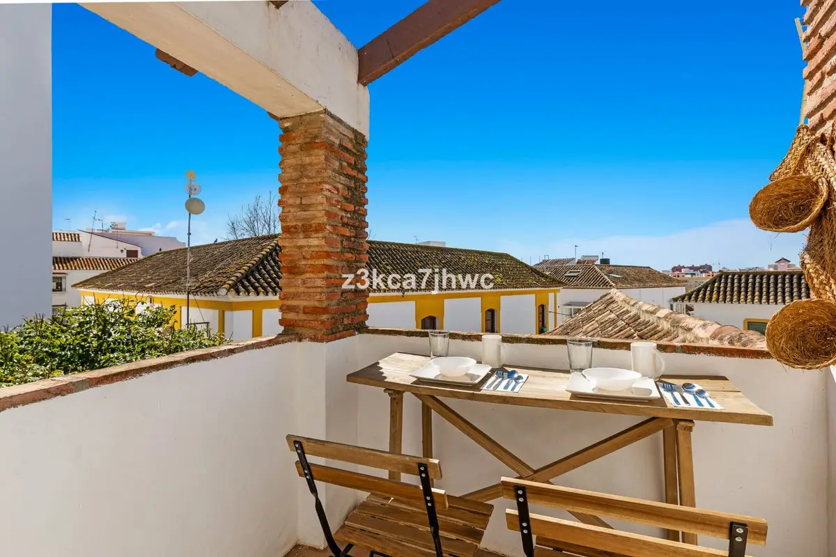 Townhouse for sale in Estepona — photo 1