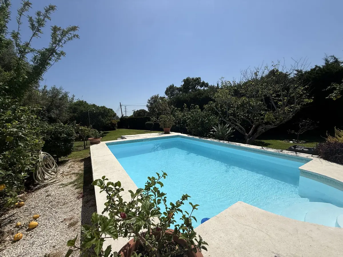 Finca - Cortijo for sale in Estepona — photo 1