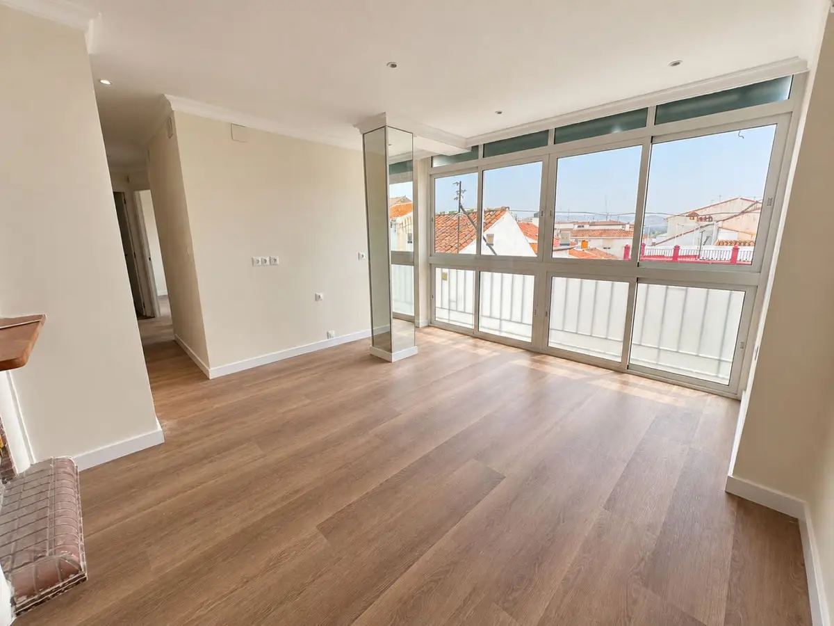 Middle Floor Apartment for sale in Vélez-Málaga — photo 1