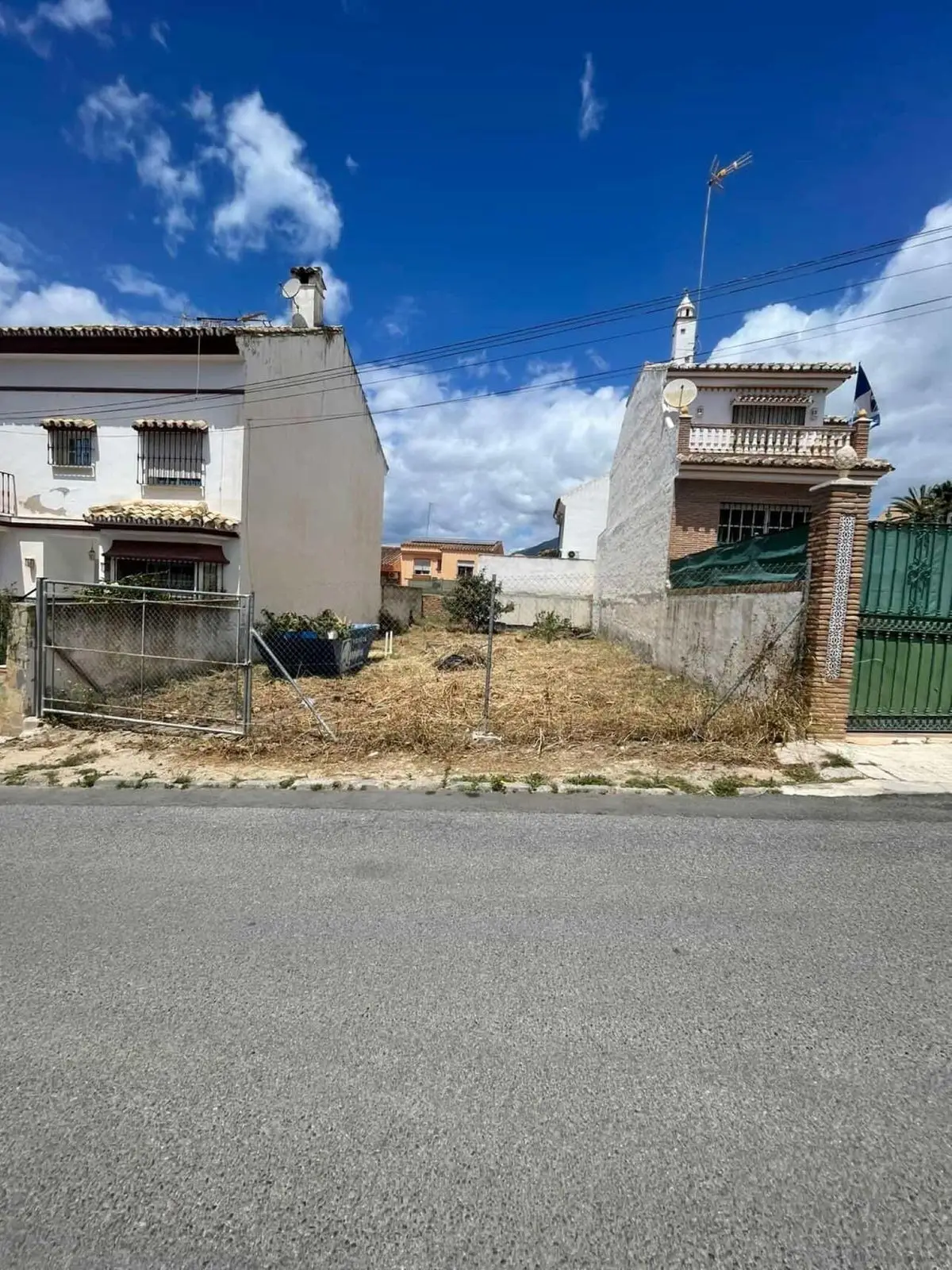 Residential Plot for sale in Fuengirola — photo 1