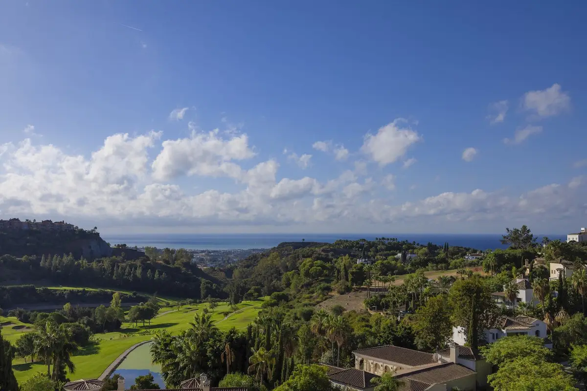Detached Villa for sale in Benahavís — photo 1