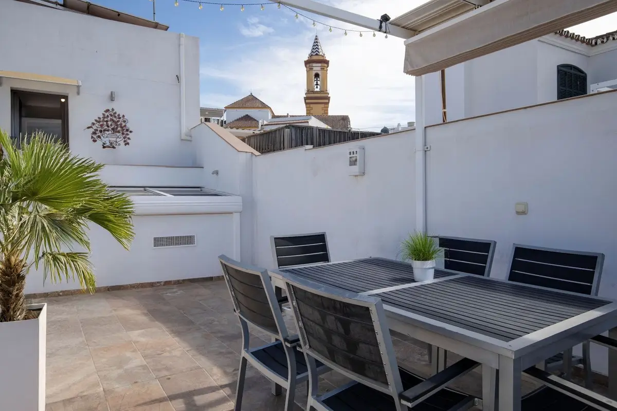 Detached Villa for sale in Estepona — photo 1