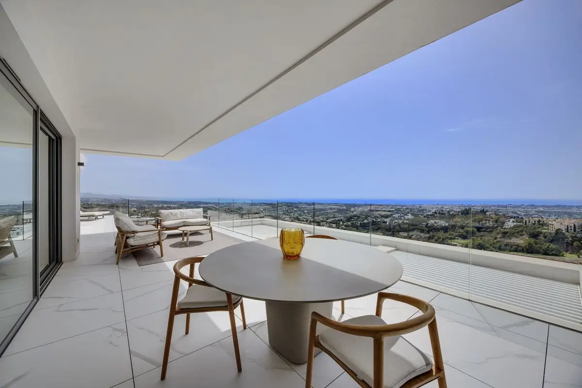 Middle Floor Apartment for sale in La Quinta — photo 1
