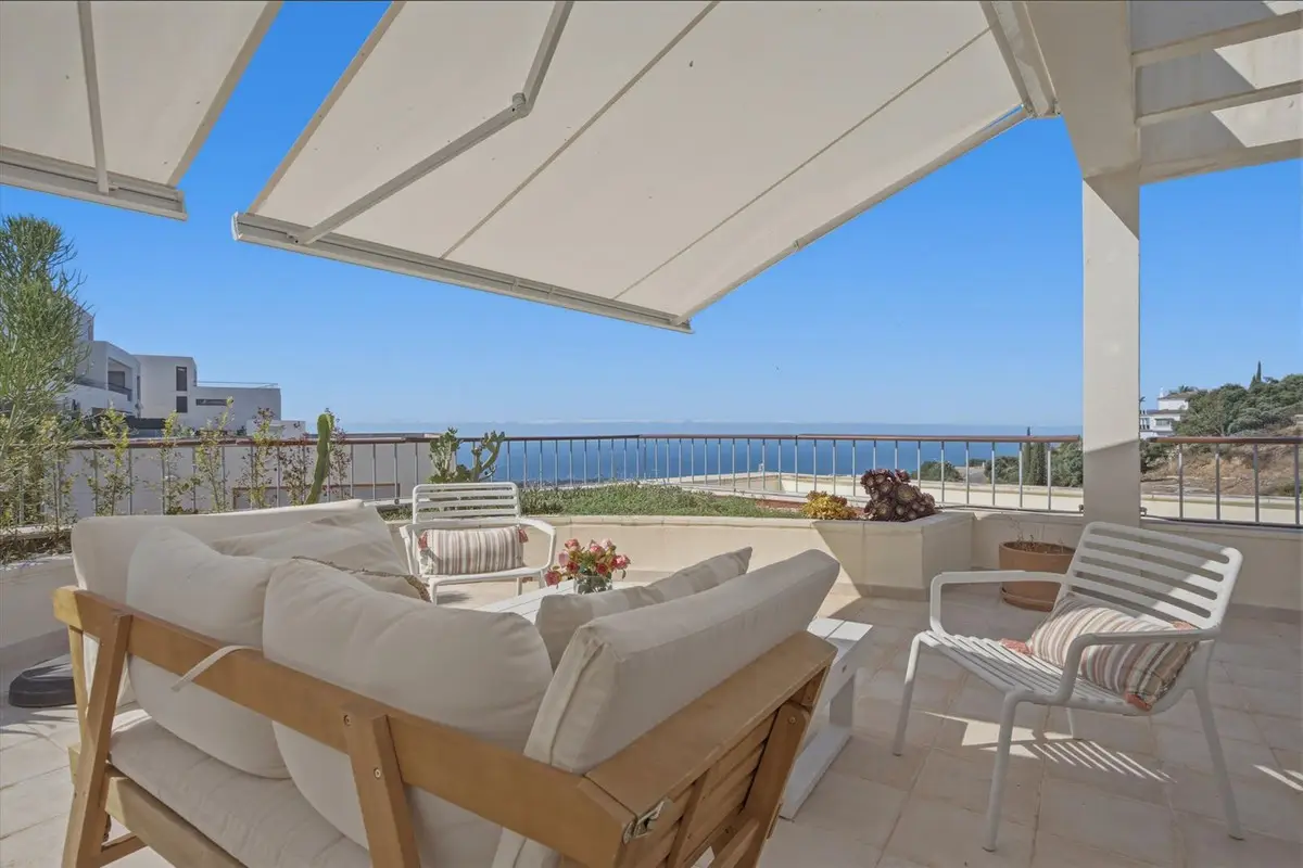 Penthouse Duplex for sale in Altos de los Monteros — photo 1